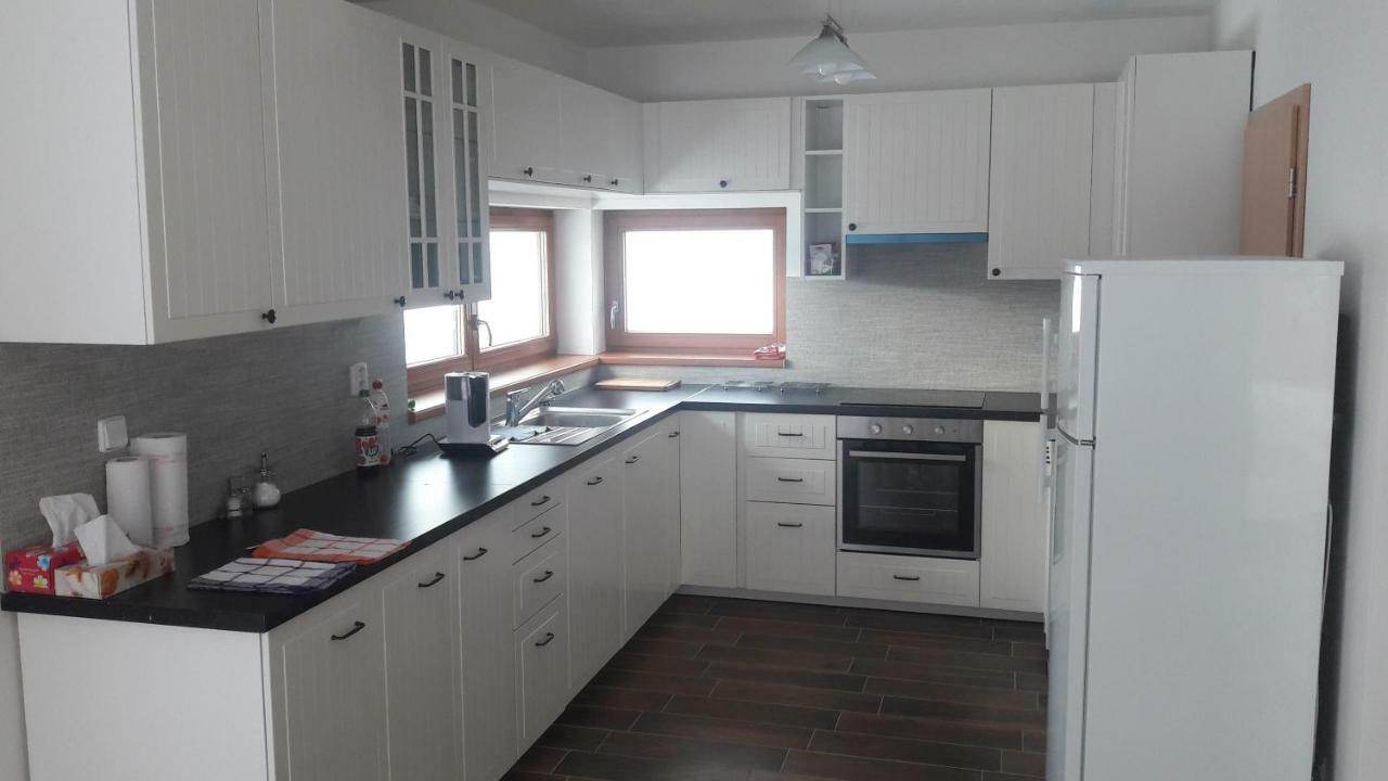 Kasperky 440 Apartment กัชแปร์สแก ฮอรี ภายนอก รูปภาพ